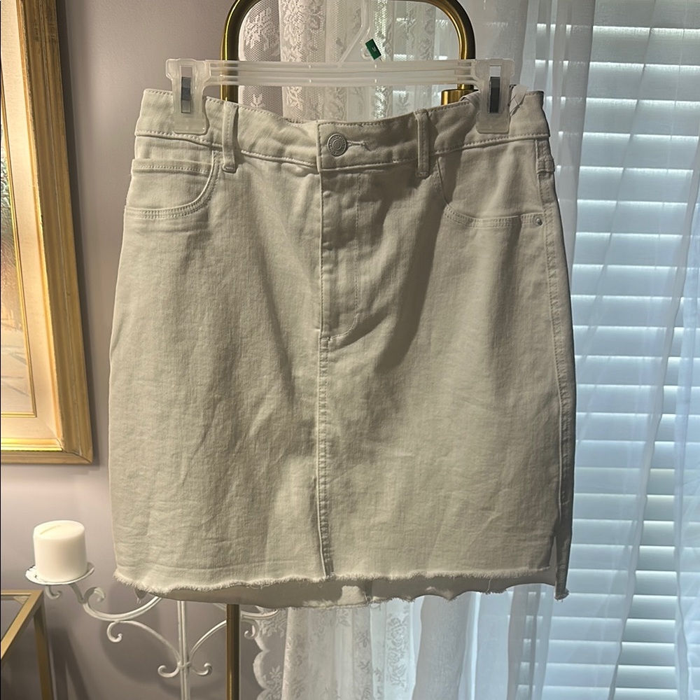 Abercrombie & Fitch White  Skirt